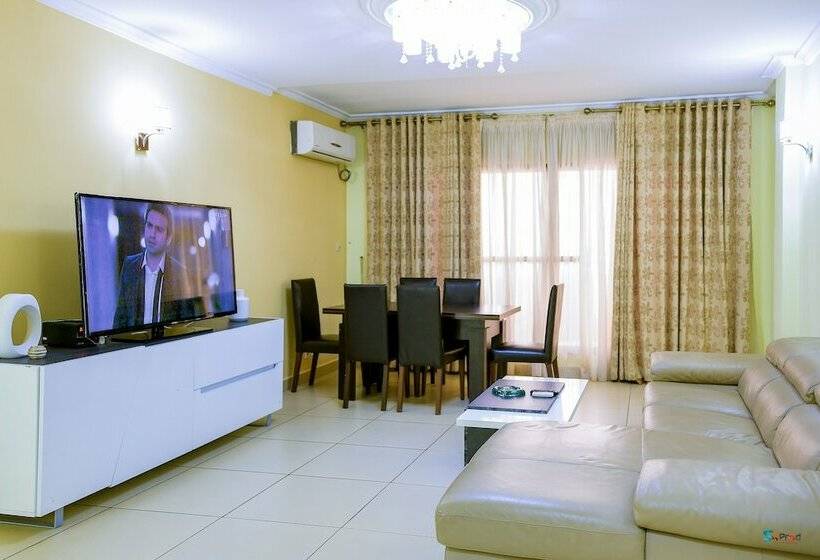 استودیو کامفورت, Loumia Residency