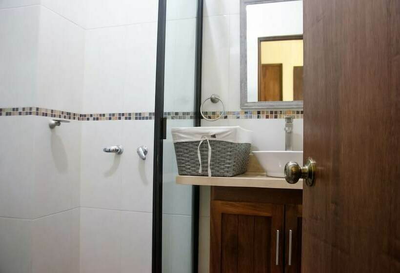 コンフォートワンルーム, Verde Luna