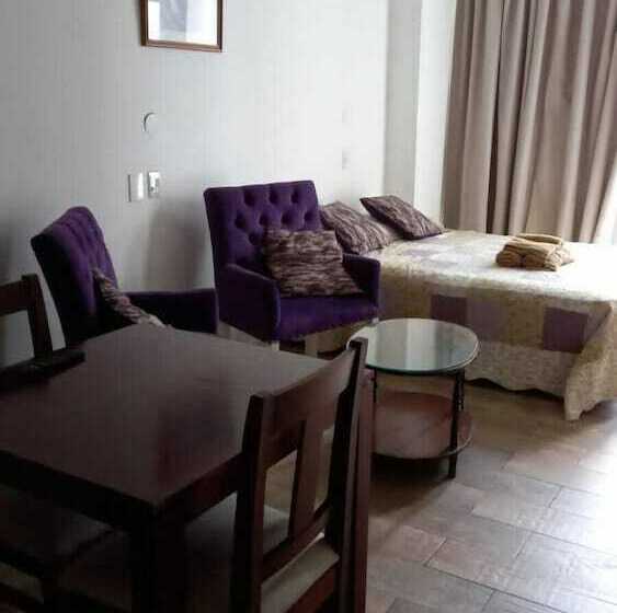 شقة إدارية غرفة واحدة, Lujan Homes