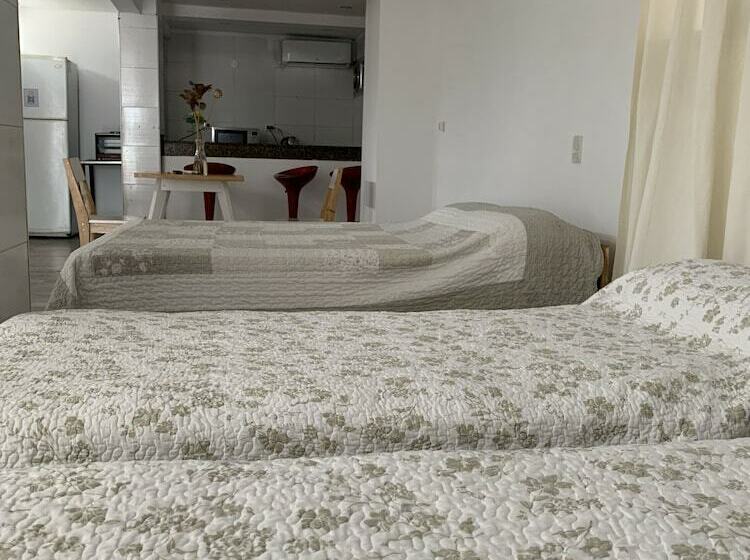 شقة إدارية غرفة واحدة, Lujan Homes