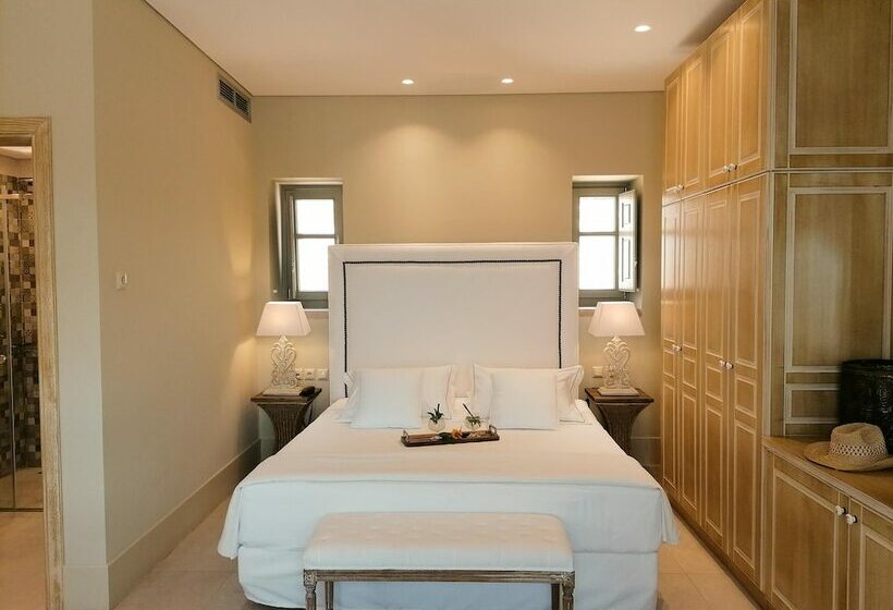 סוויטת ג'וניור נוף לים, Akrolithi Boutique