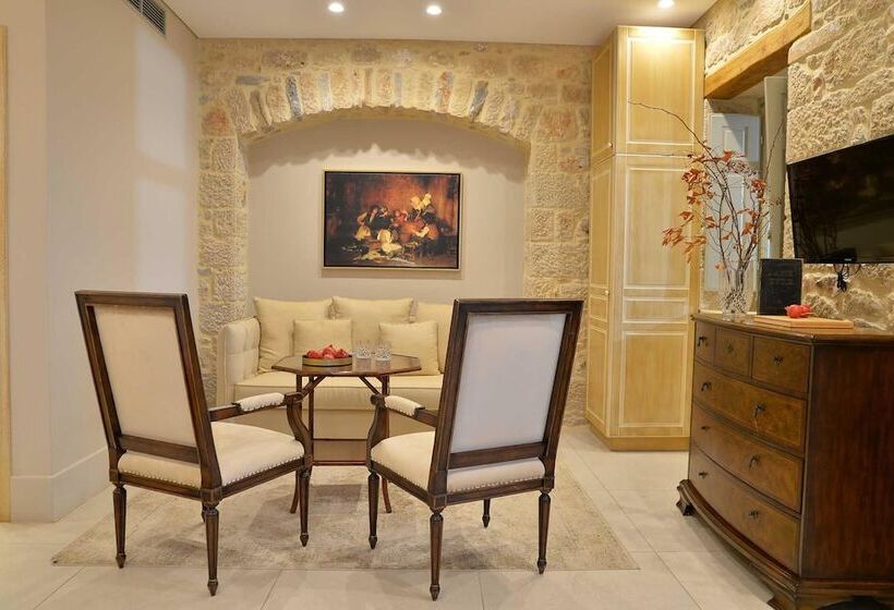 סוויטת ג'וניור נוף לים, Akrolithi Boutique