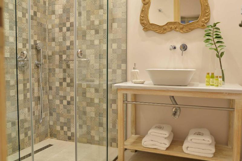 סוויטת ג'וניור נוף לים, Akrolithi Boutique