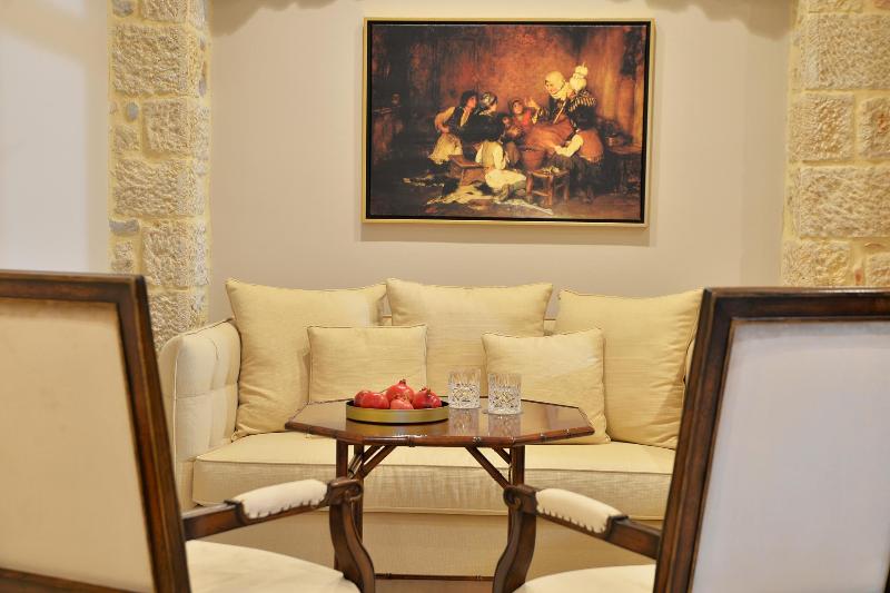 סוויטת ג'וניור נוף לים, Akrolithi Boutique