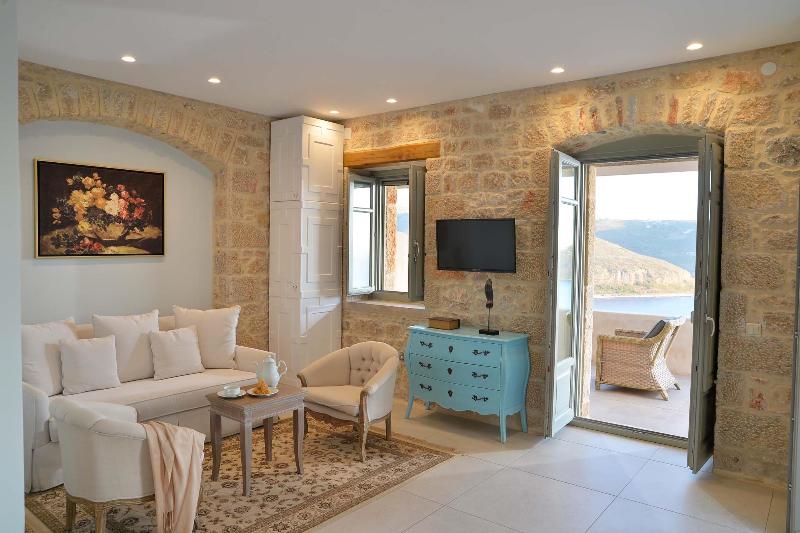 סוויטת ג'וניור נוף לים, Akrolithi Boutique