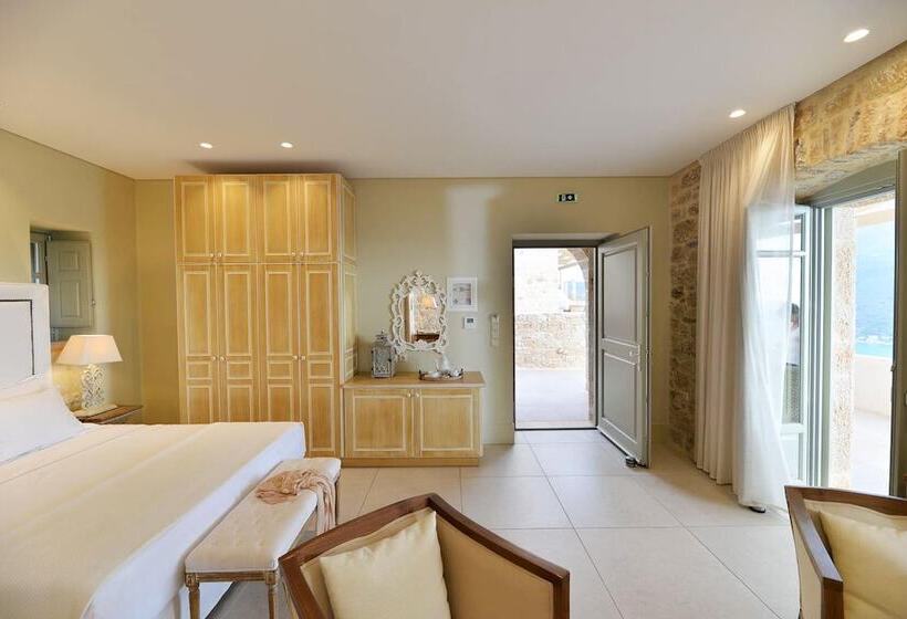 סוויטת ג'וניור נוף לים, Akrolithi Boutique