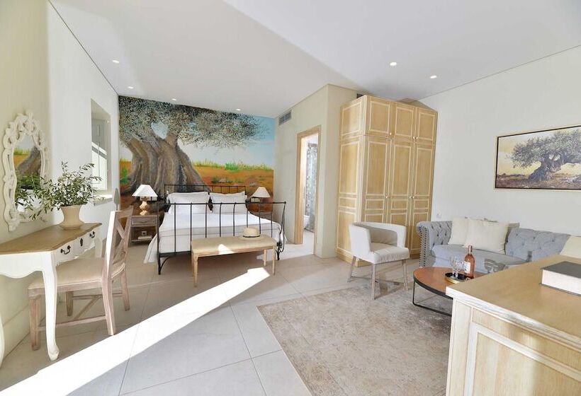 סוויטת ג'וניור נוף לים, Akrolithi Boutique