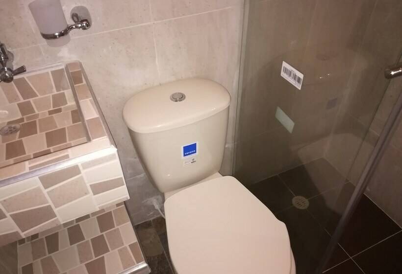 Семейный Номер, Casona De Los Pinto