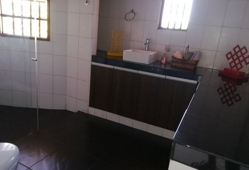 Семейный Номер, Casona De Los Pinto