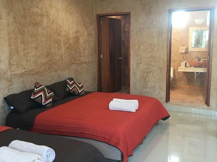 Családi Suite, Mi Viejo Chit