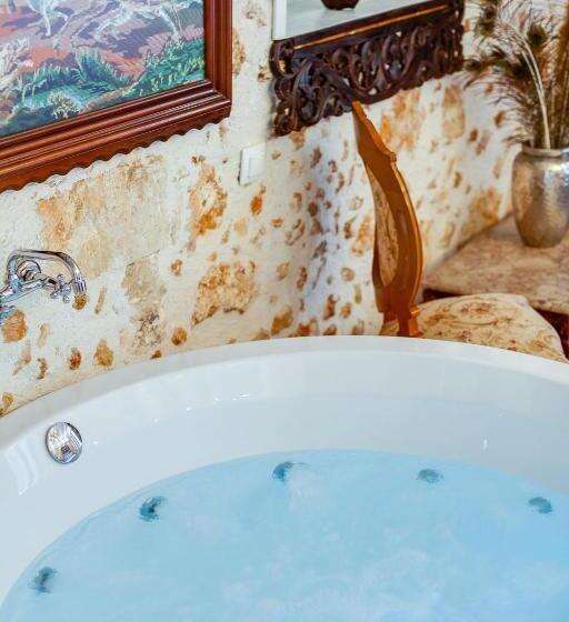 Люкс Повышенной Комфортности, Hamam Suites Portou