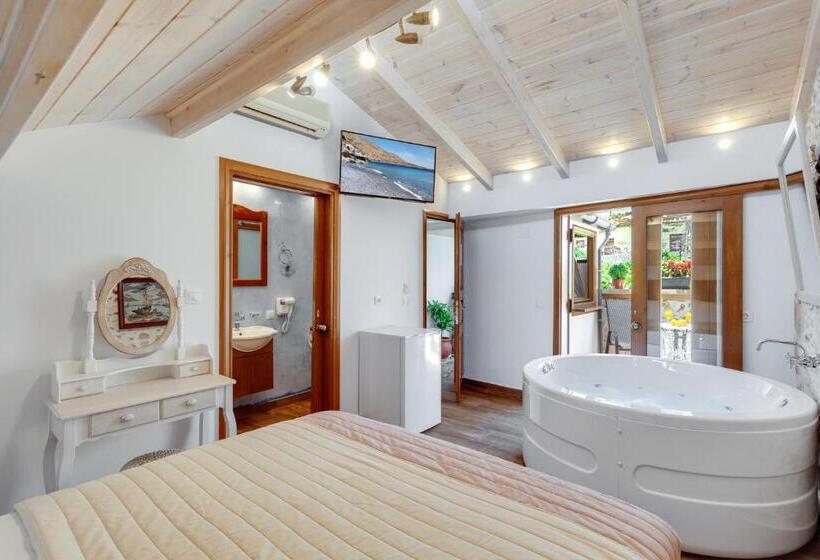 Люкс с гидромассажем, Hamam Suites Portou