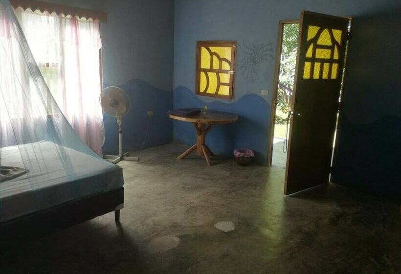 غرفة قياسية سرير مزدوج, Rosa's Lake Cabins