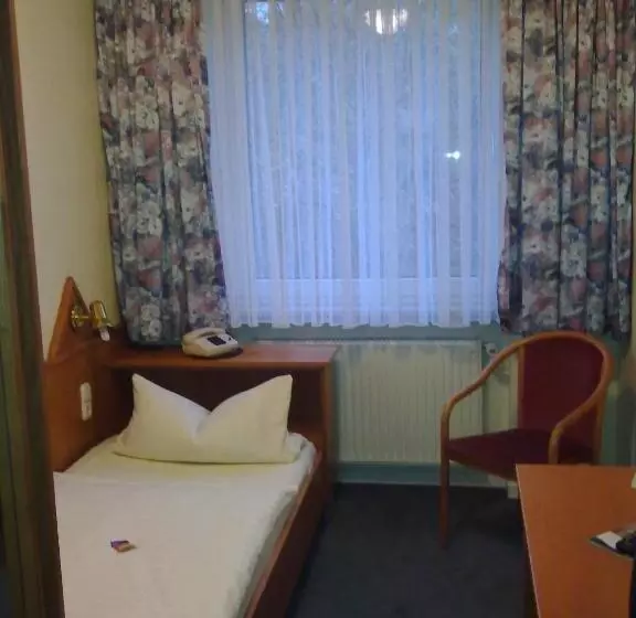 اتاق استاندارد یک نفره, Autobahn Hotel Pfungstadt Ost