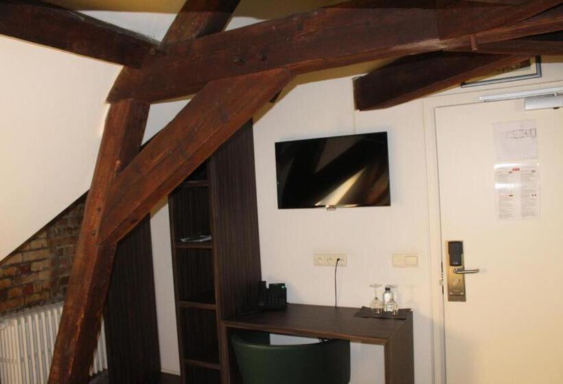 Номер Стандарт, Amaryllis Hotel Veurne