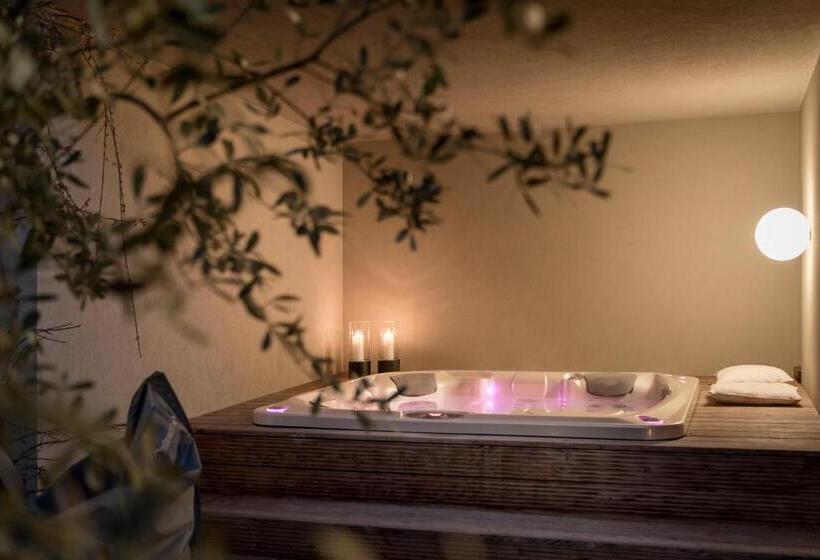 סוויטה דלוקס, Designhotel Gius La Residenza