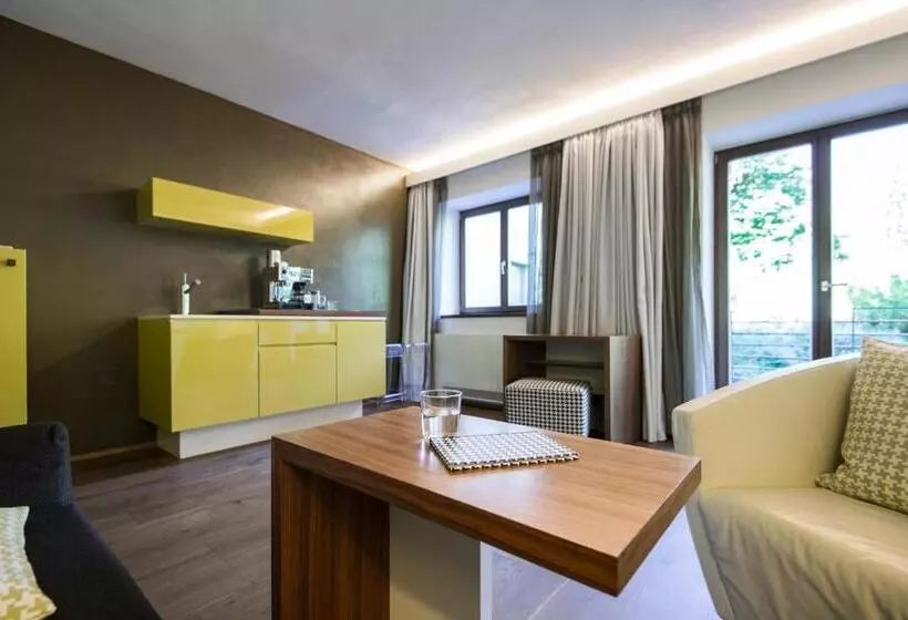 سوئیت با وان آب گرم, Designhotel Gius La Residenza