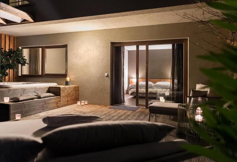 סוויטה עם ג'קוזי, Designhotel Gius La Residenza