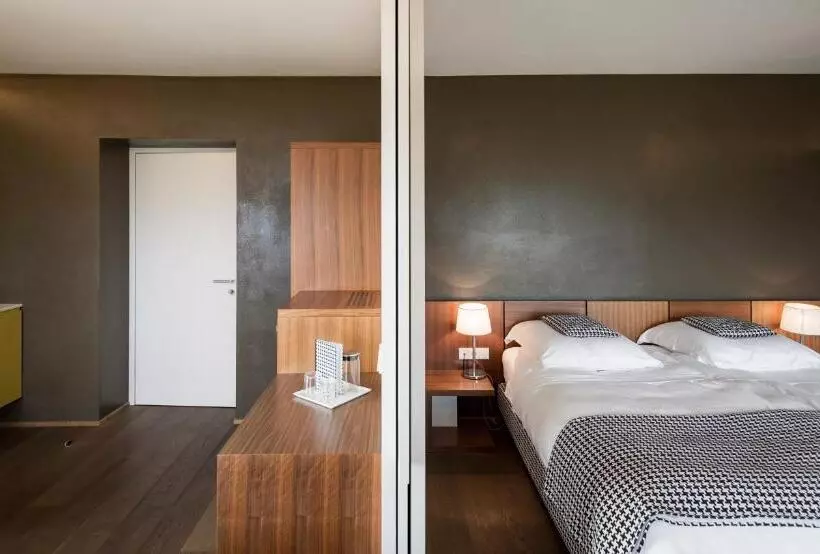 سوئیت با وان آب گرم, Designhotel Gius La Residenza