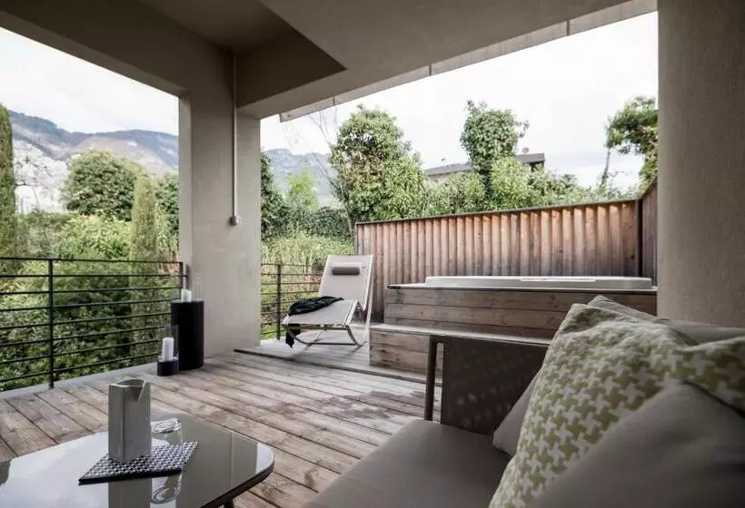 سوئیت با وان آب گرم, Designhotel Gius La Residenza
