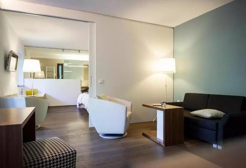 سوئیت با وان آب گرم, Designhotel Gius La Residenza