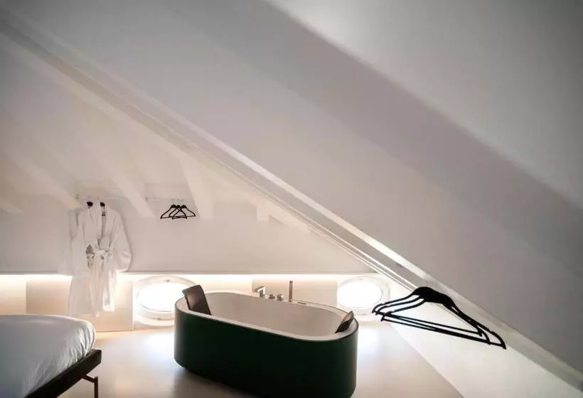 سوئیت با بالکن, Designhotel Gius La Residenza