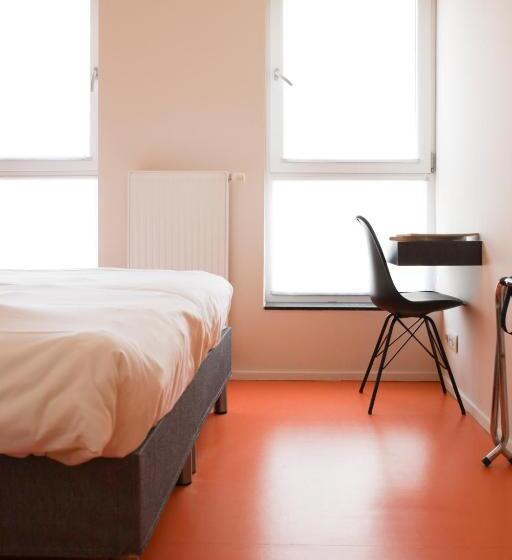 דירת חדר, Alfa Inn