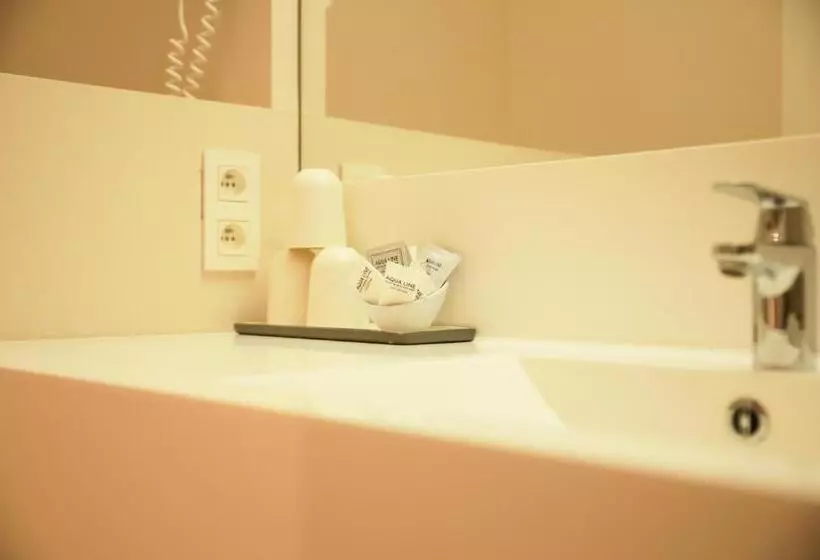 ジュニアスイート, Alfa Inn