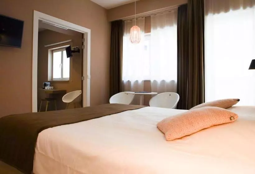 デラックスの４人部屋, Alfa Inn