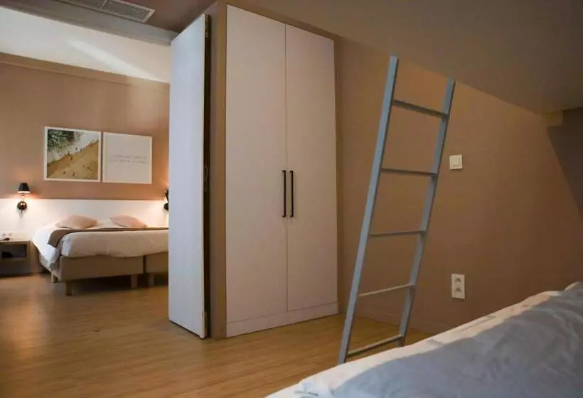 デラックスの４人部屋, Alfa Inn