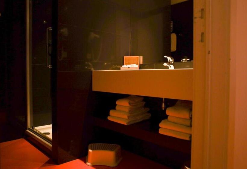 דירת חדר, Alfa Inn