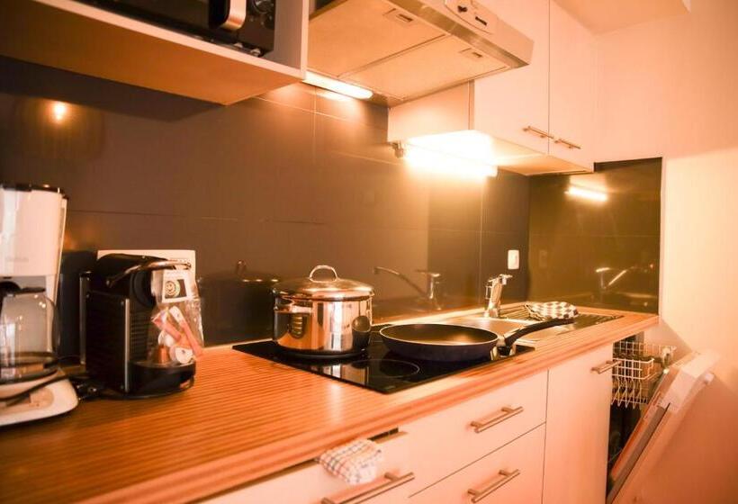 דירת חדר, Alfa Inn