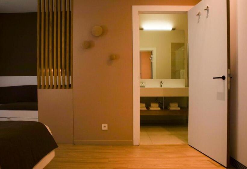 סוויטת ג'וניור, Alfa Inn