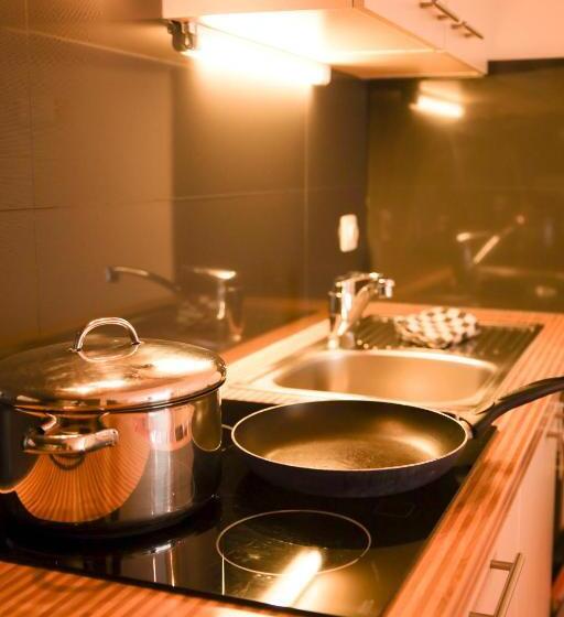 דירת חדר, Alfa Inn