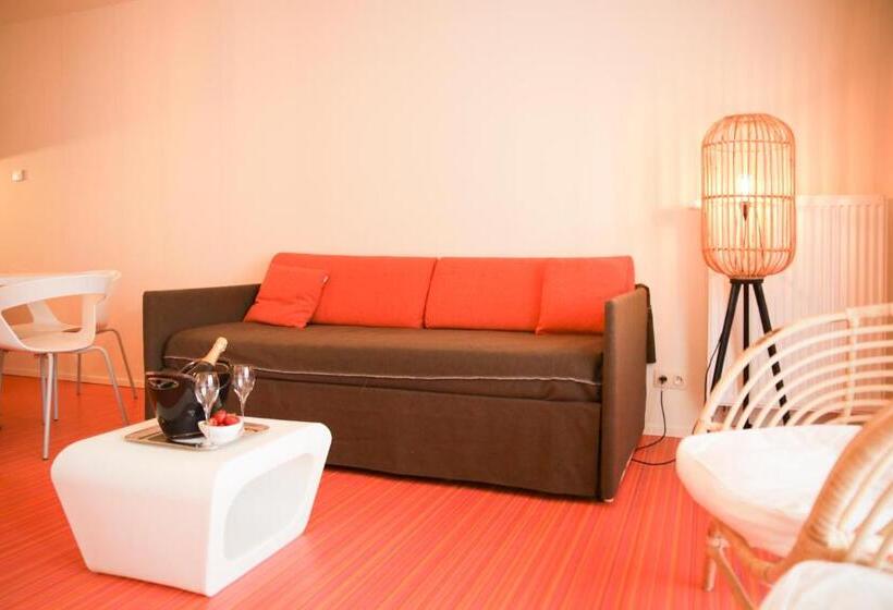 דירת חדר, Alfa Inn