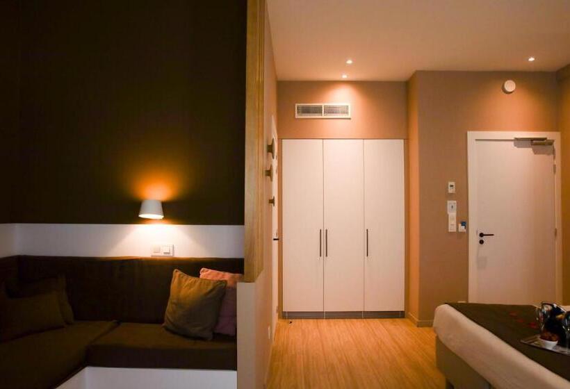 סוויטת ג'וניור, Alfa Inn