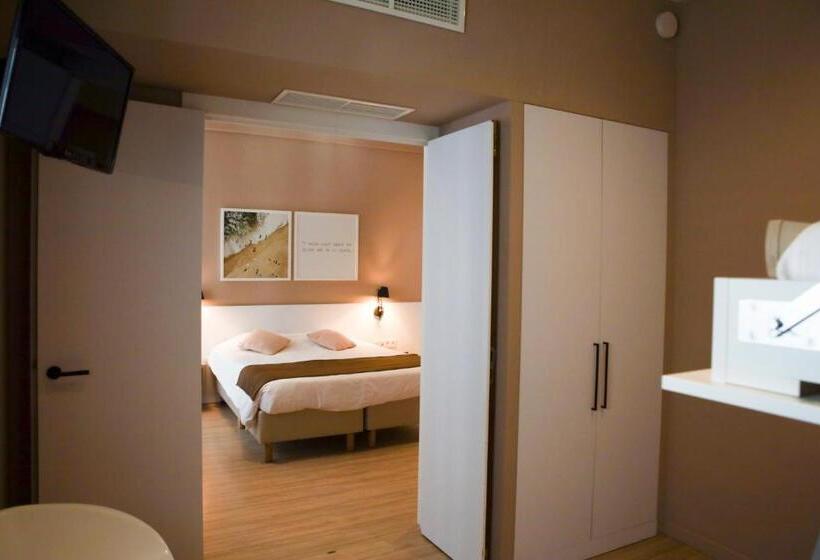 Четырехместный Номер Deluxe, Alfa Inn