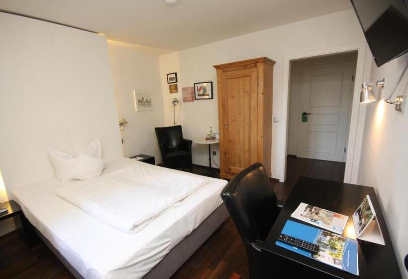 수피리어 싱글 룸, Am Main