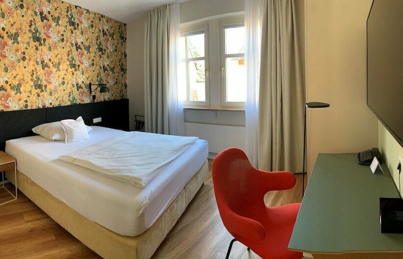 标准间, Am Torturm