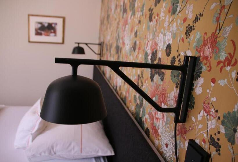 基本间, Am Torturm