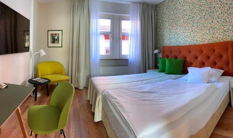 标准间, Am Torturm