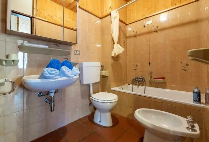 Huoneisto 2 Makuuhuonetta, Appartements Pension Sonia