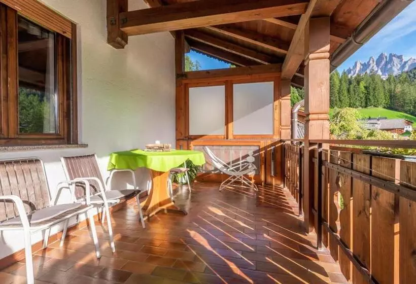 Standard Neljän Hengen Huone, Appartements Pension Sonia