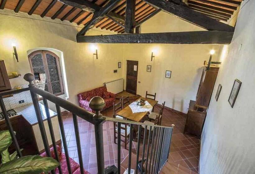 شقة 3 غرف, Castel Pietraio