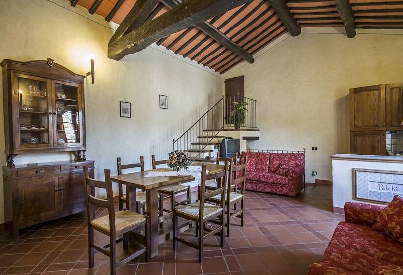 شقة 3 غرف, Castel Pietraio