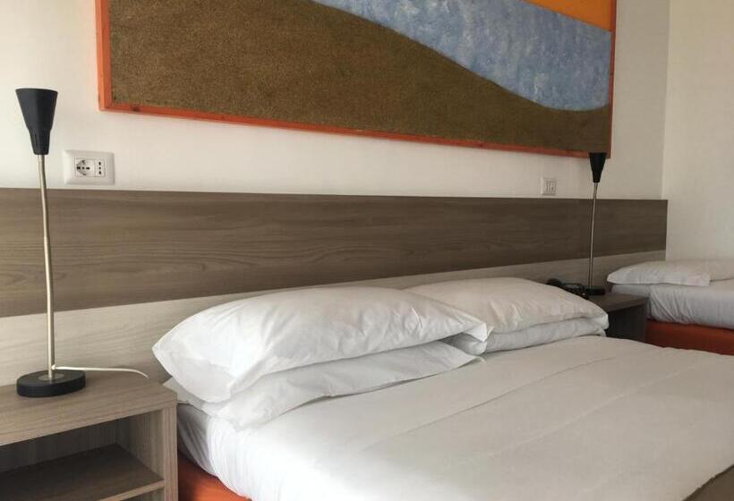 四人标准间, Corallo