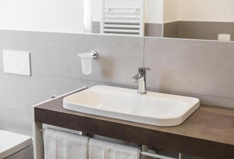 Полулюкс Повышенной Комфортности, Europa