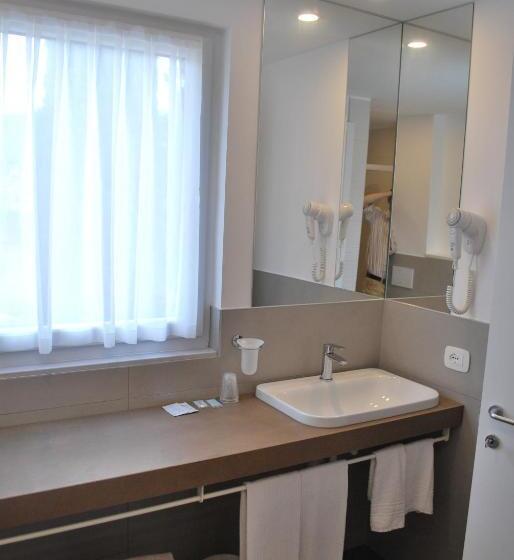 Номер Superior, Europa