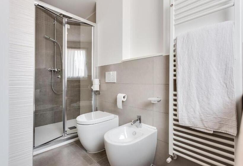 Номер Superior, Europa