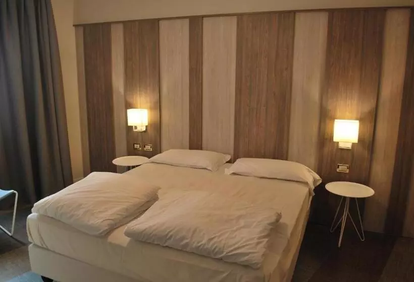 スイート, Europa
